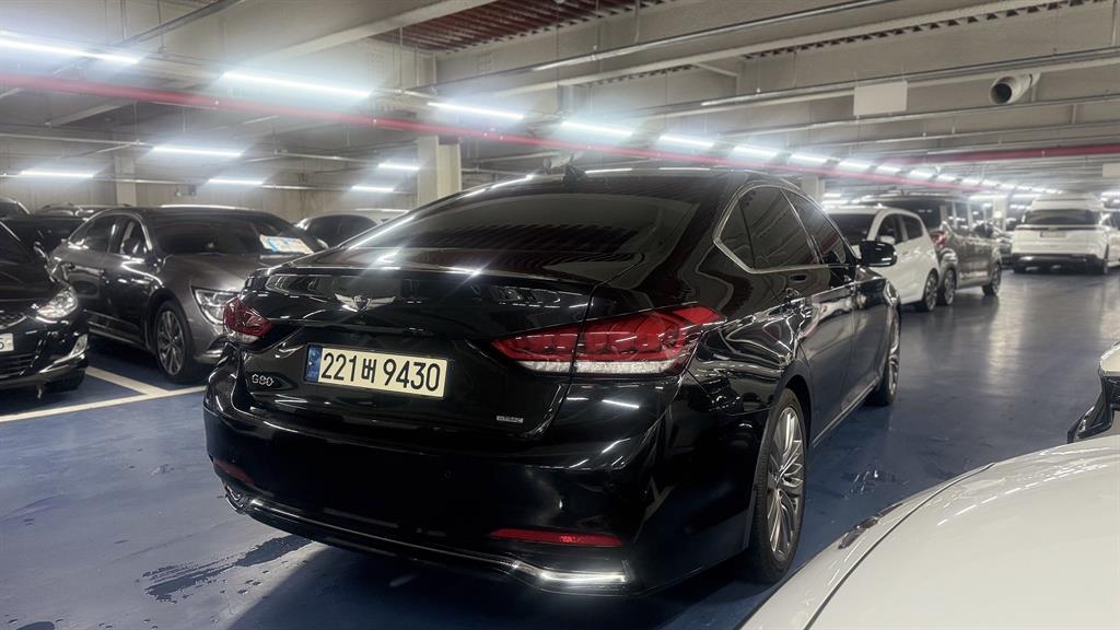 Genesis G80 - Vista 4