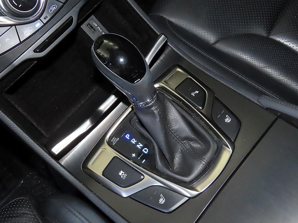 HYUNDAI Grandeur - Vista 12