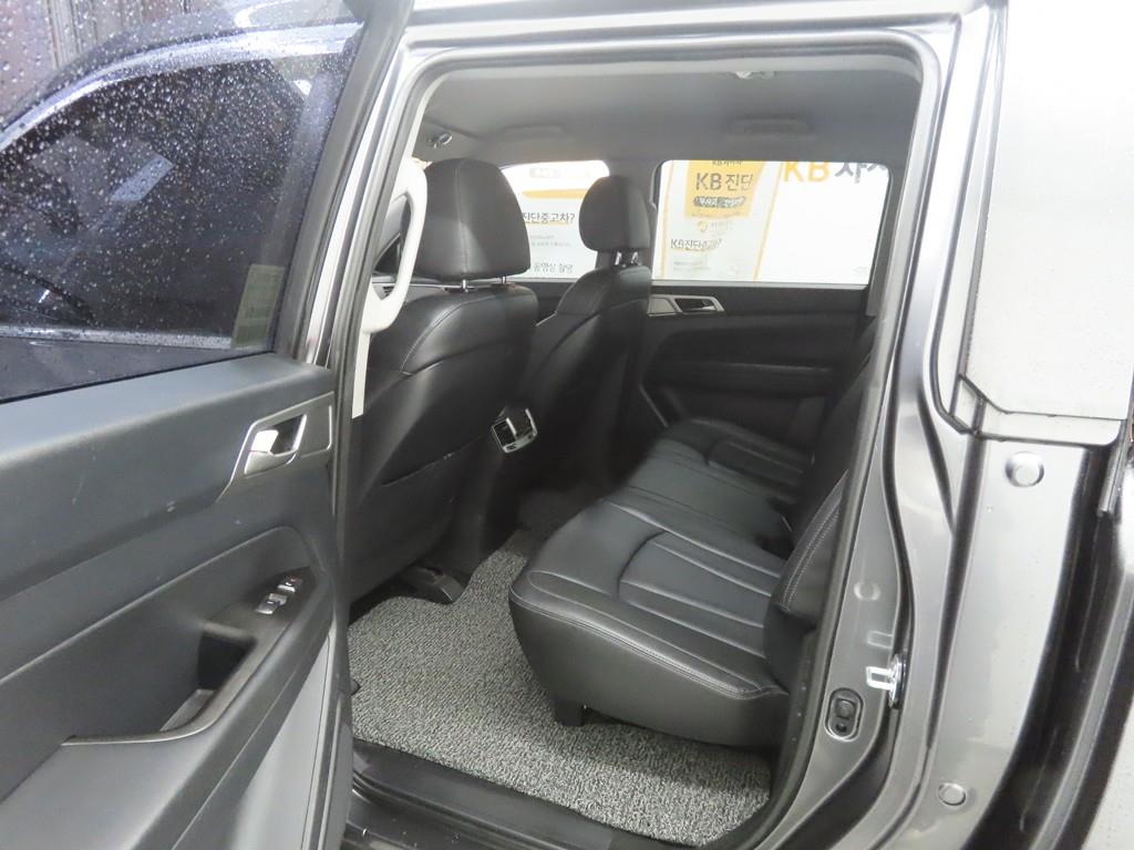 Ssangyong Rexton - Vista 6