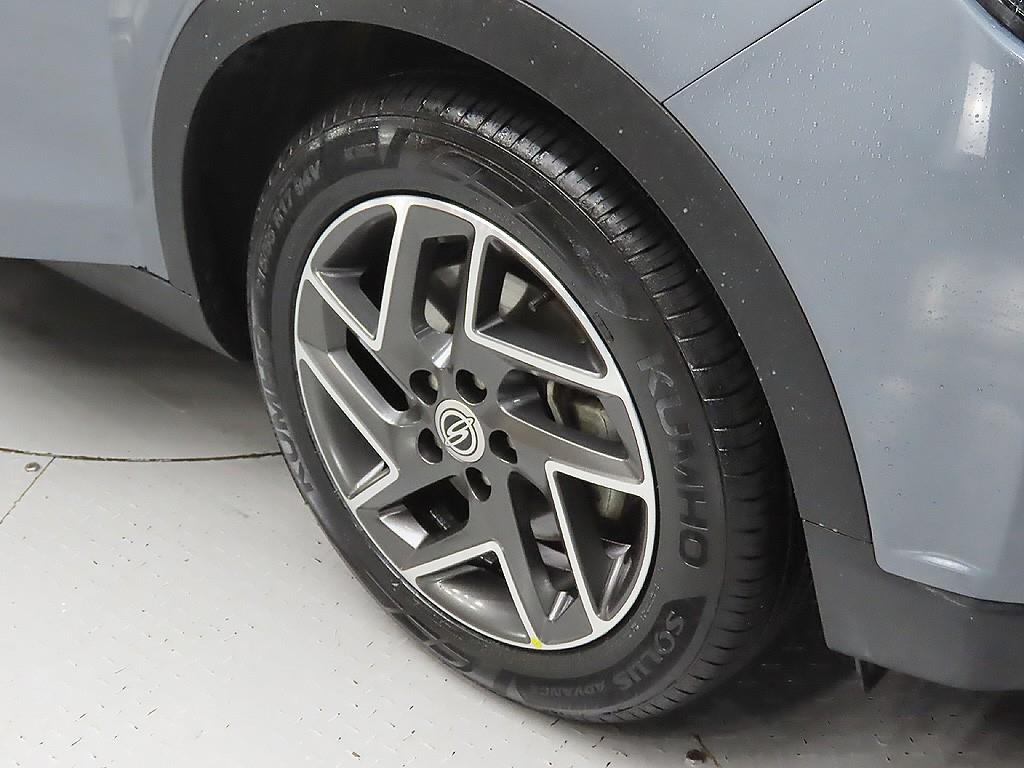 Ssangyong Tivoli - Vista 9