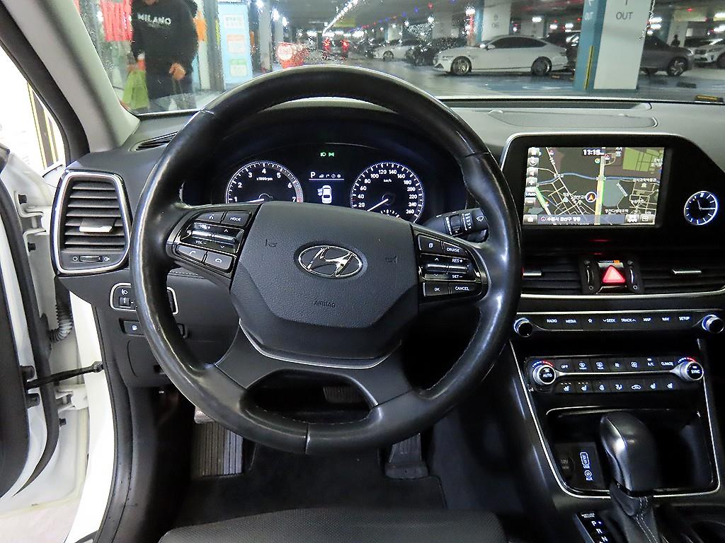 HYUNDAI Grandeur - Vista 8
