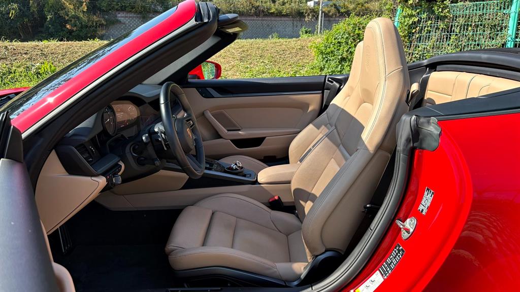 Porsche 911 - Vista 12