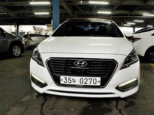 HYUNDAI Sonata - Vista 4