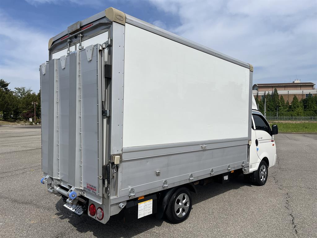 Small Truck Top_Wingbody Powergate - Vista 8