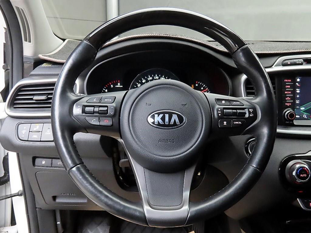KIA Sorento - Vista 9