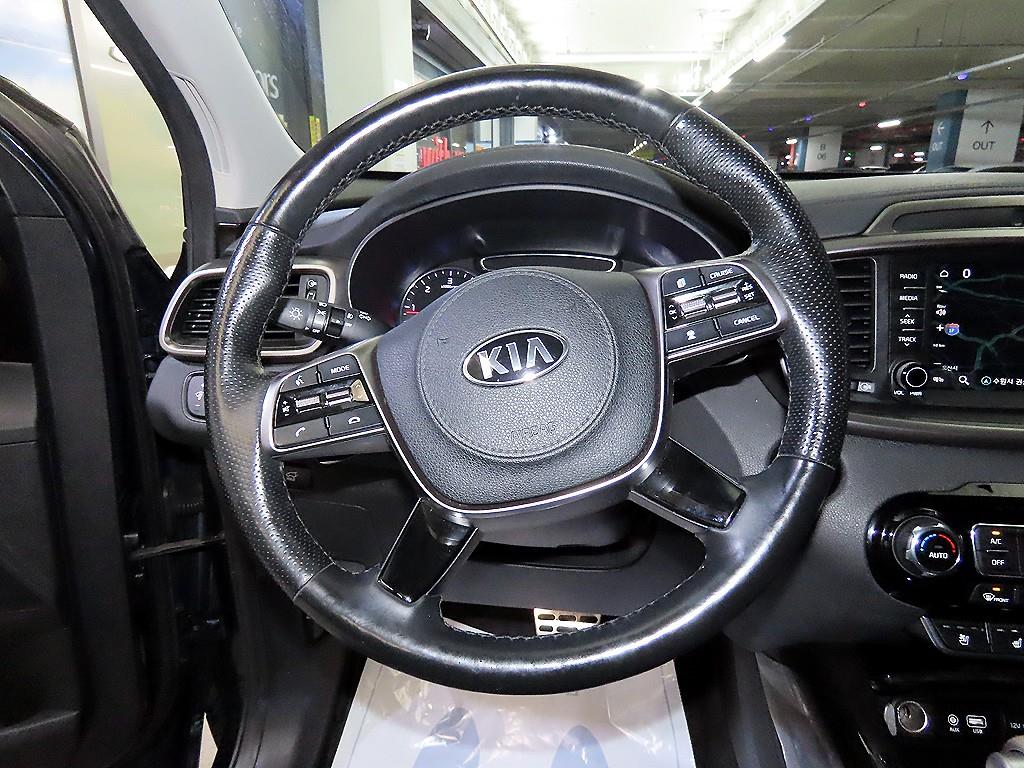 KIA Sorento - Vista 8