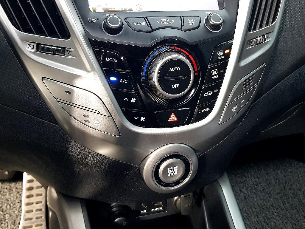 HYUNDAI Veloster - Vista 12