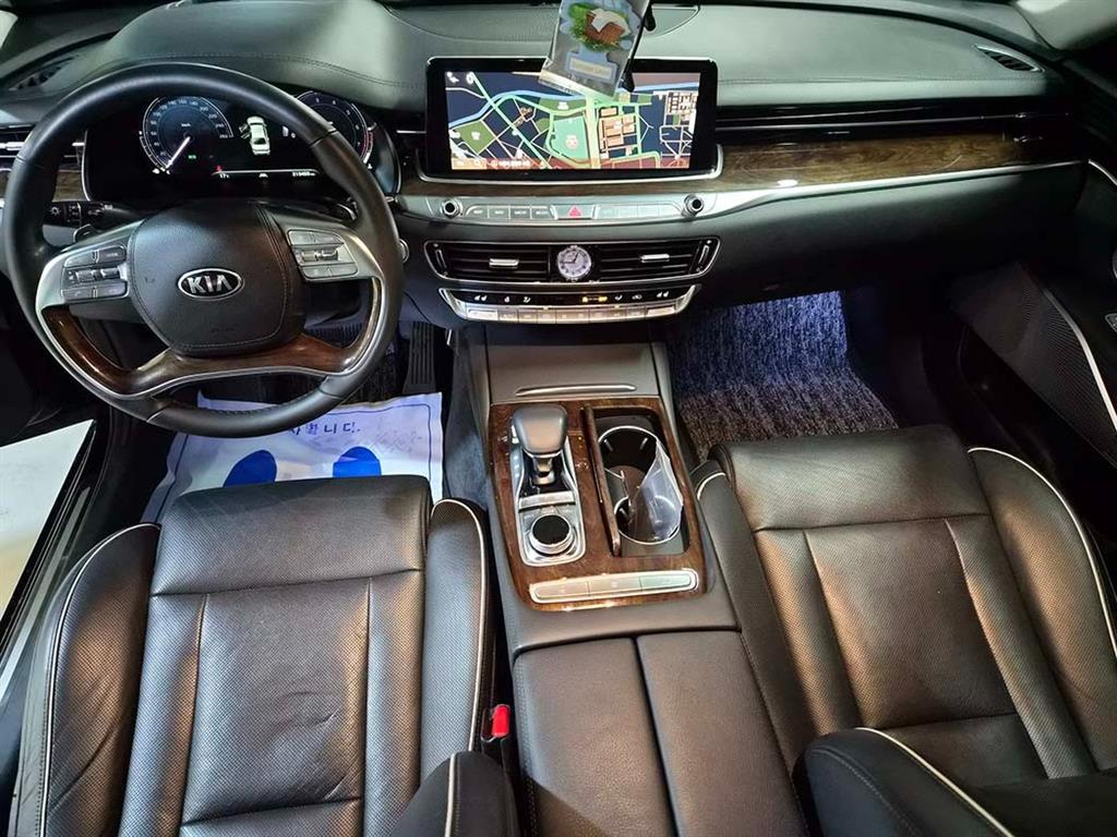 KIA K9 - Vista 10