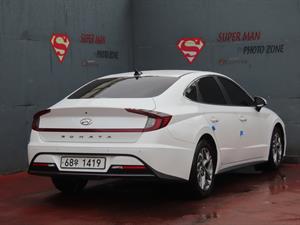 HYUNDAI Sonata - Vista 6