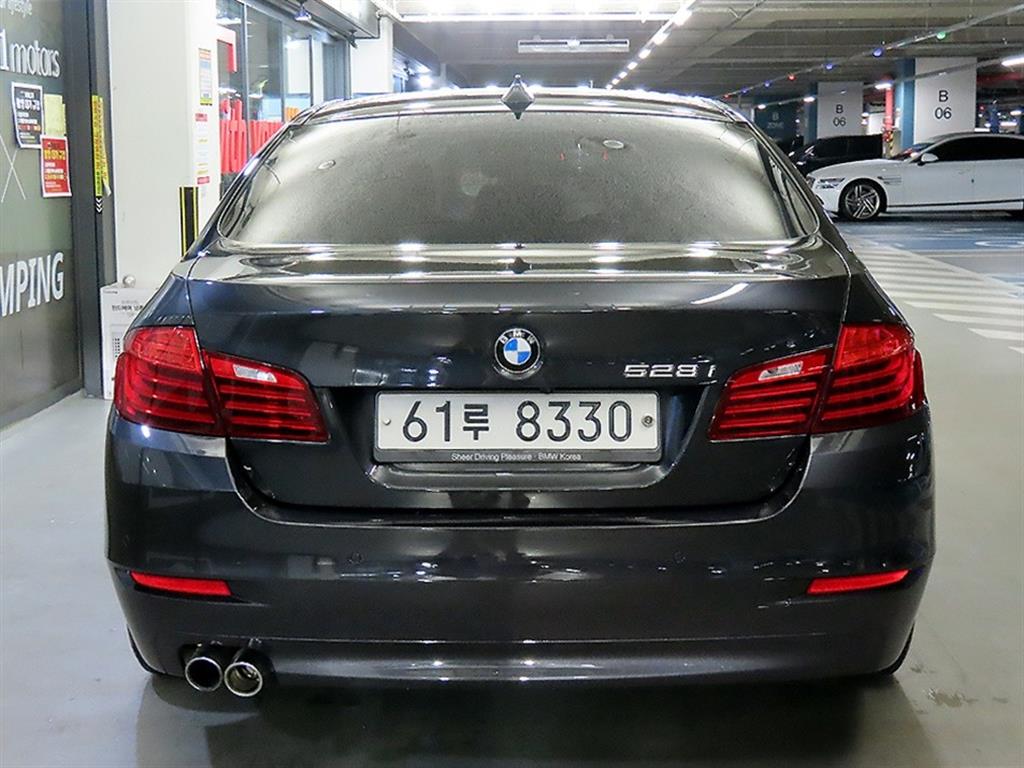 BMW 5 Series - Vista 5