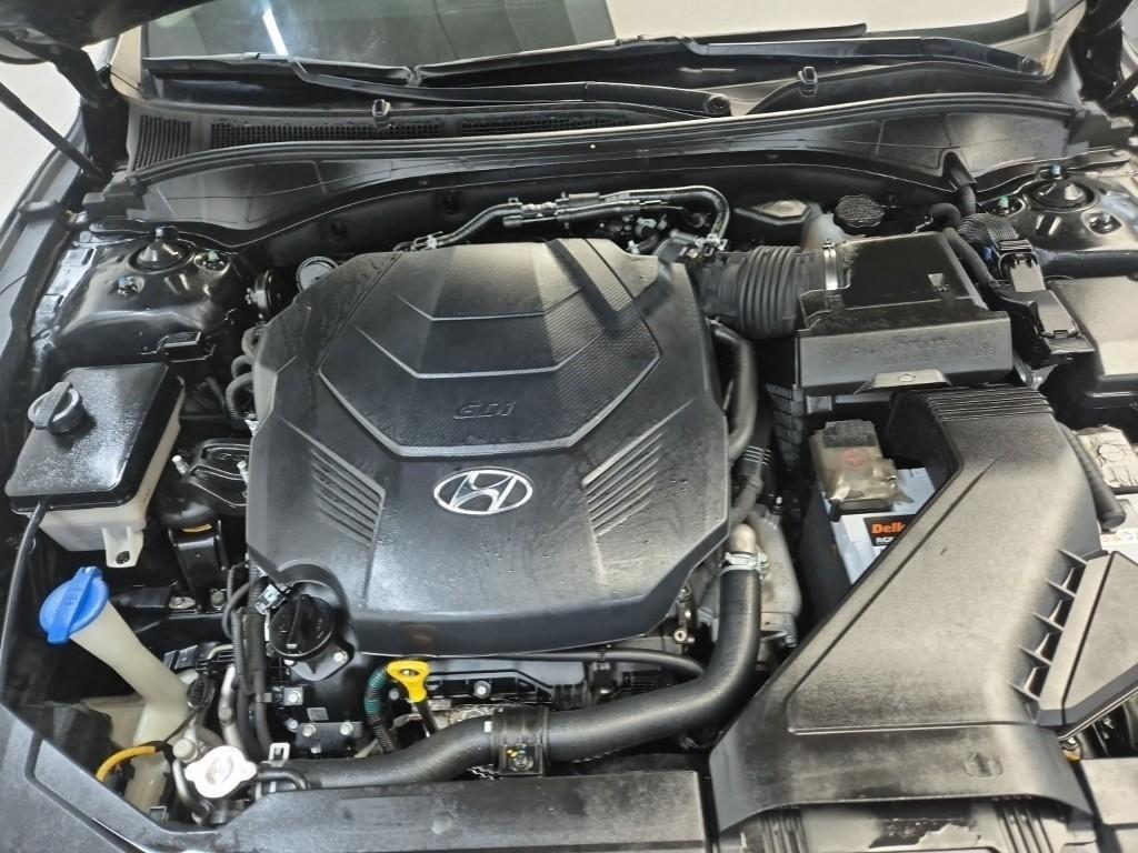 HYUNDAI Grandeur - Vista 5