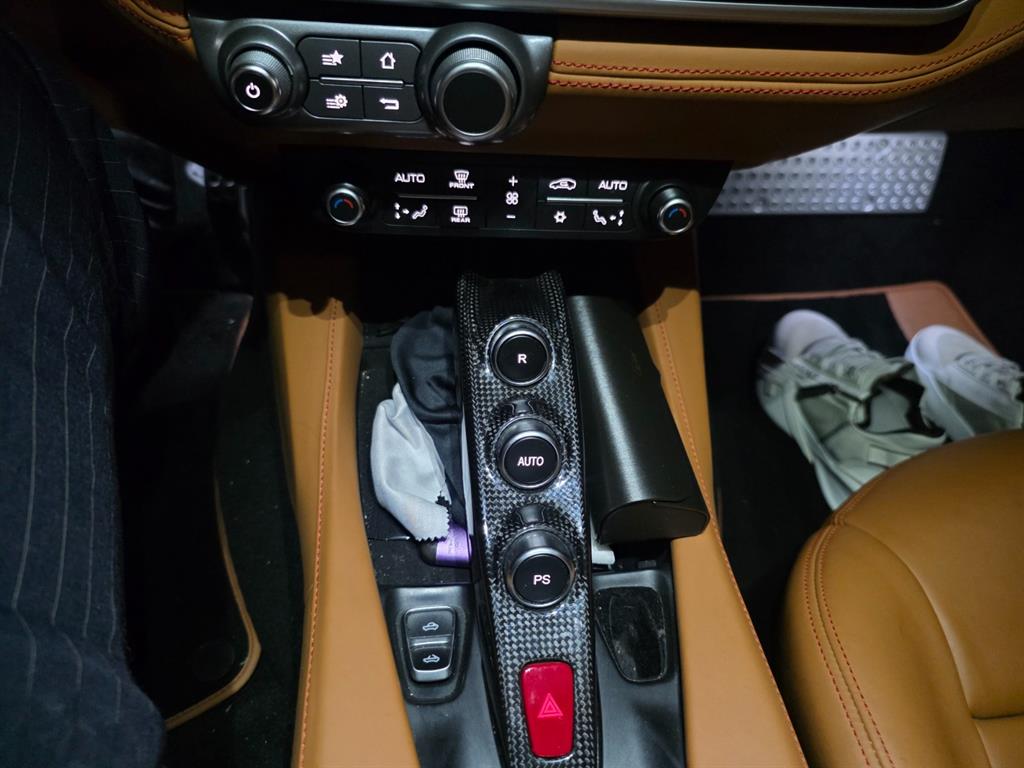 Ferrari Portofino - Vista 10