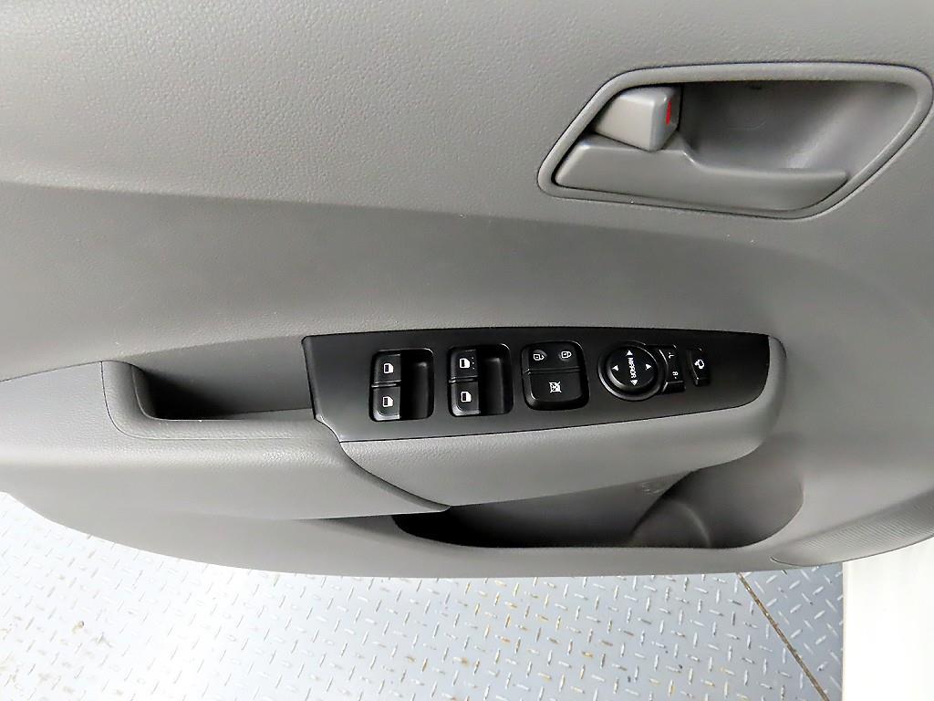 KIA Morning - Vista 11