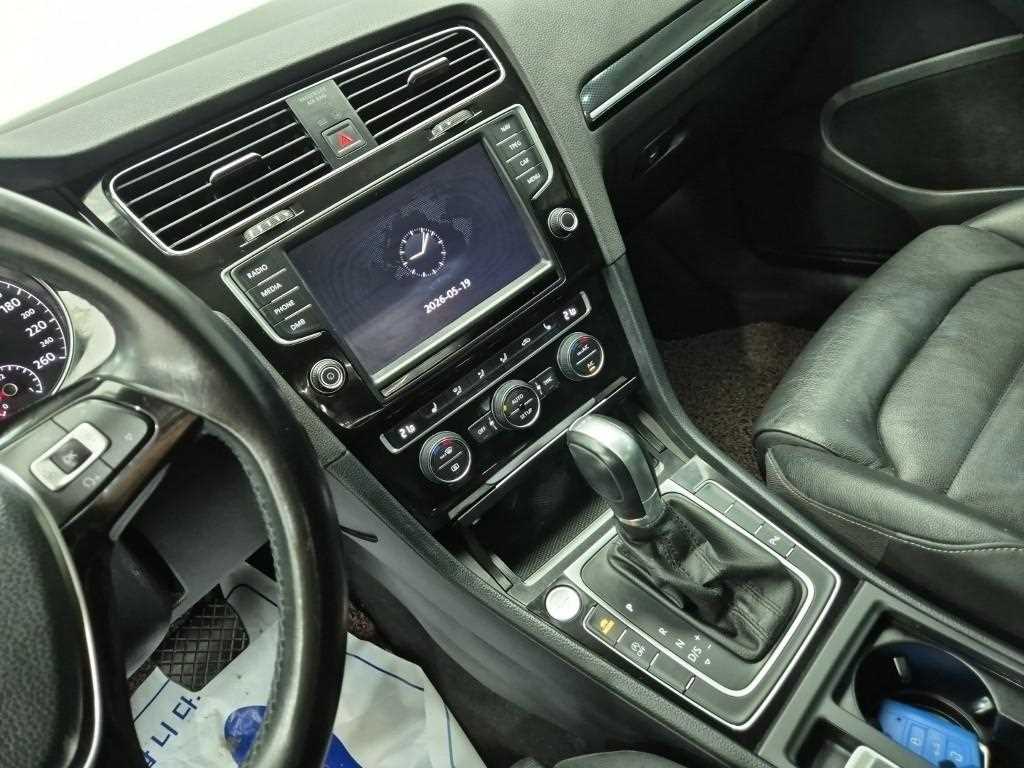 Volkswagen Golf - Vista 10