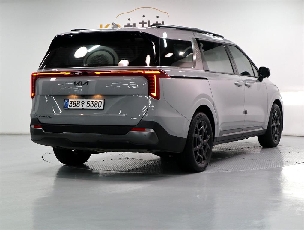 KIA Carnival - Vista 3