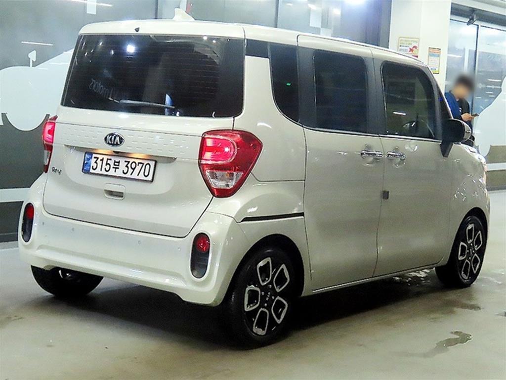 KIA Ray - Vista 4