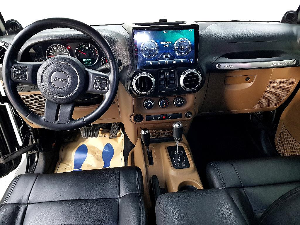 Jeep Wrangler - Vista 5