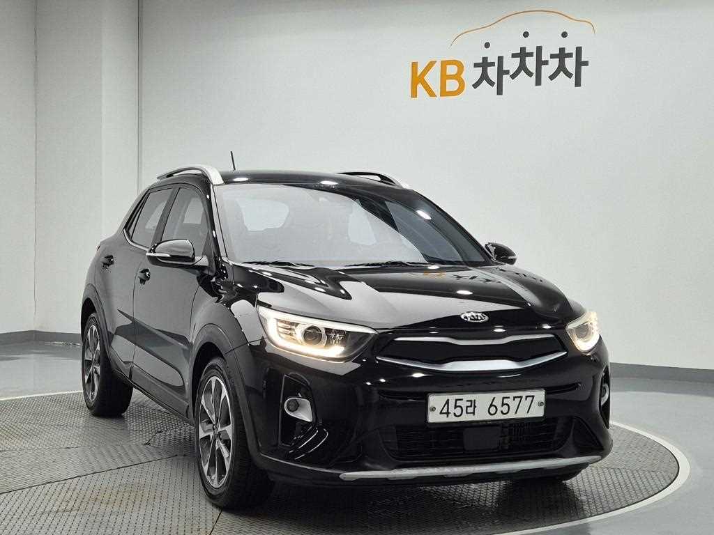 KIA Stonic - Vista 4