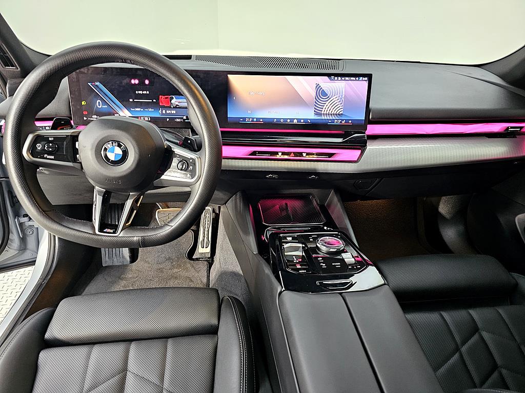 BMW 5 Series - Vista 5