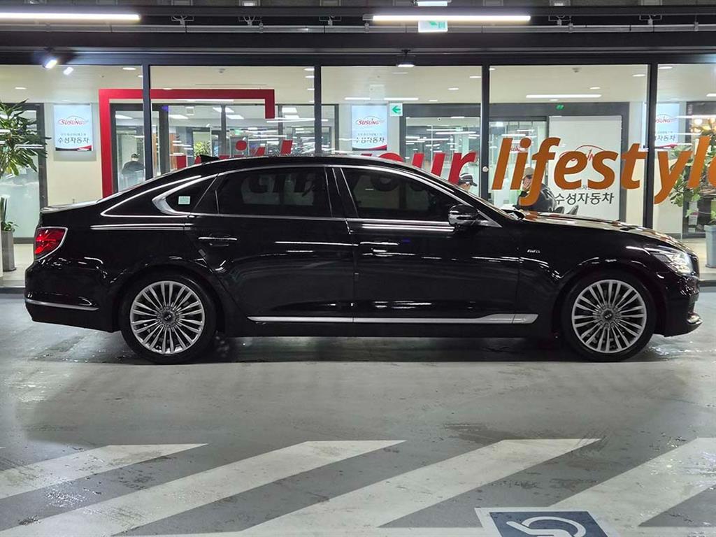 KIA K9 - Vista 3