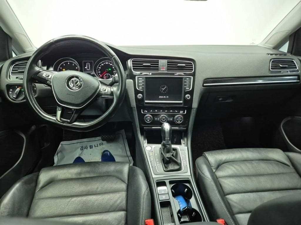 Volkswagen Golf - Vista 7