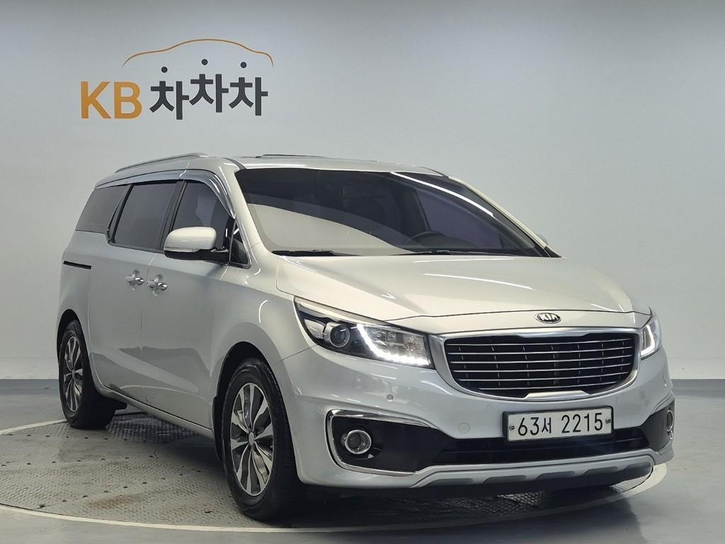KIA Carnival - Vista 4