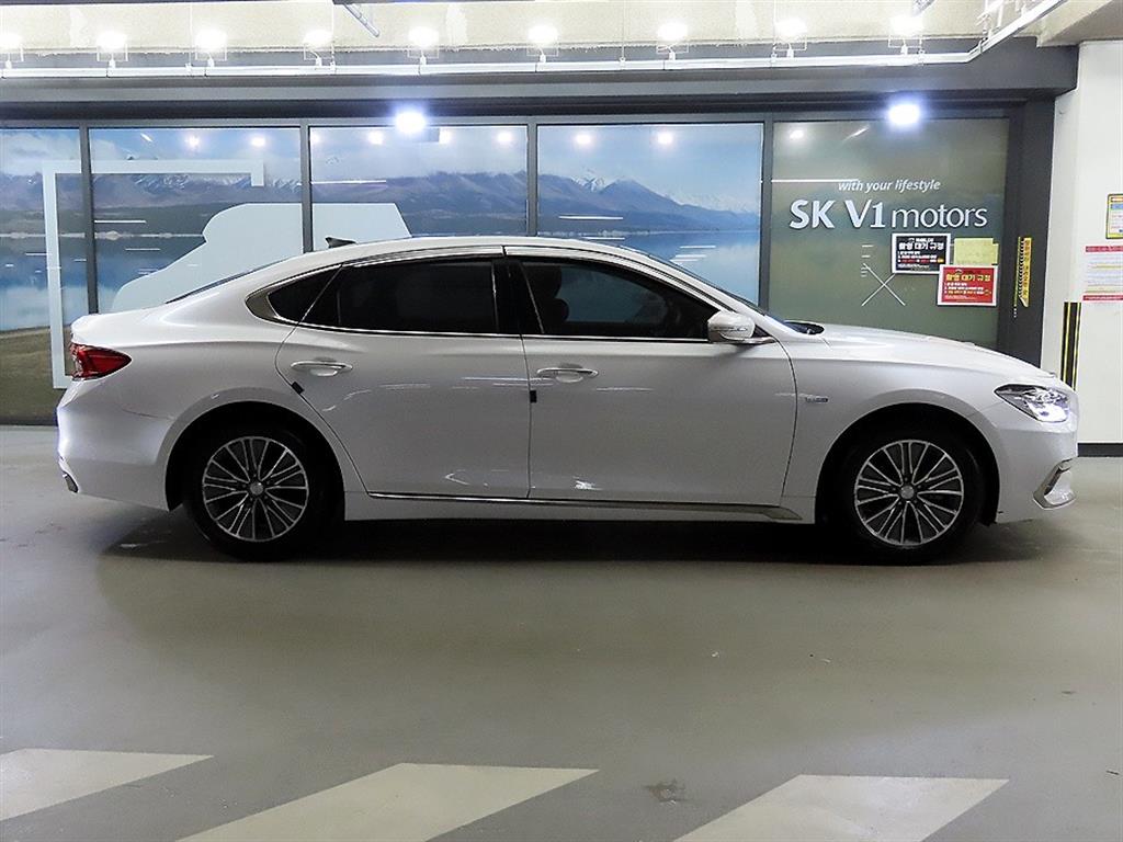 HYUNDAI Grandeur - Vista 3