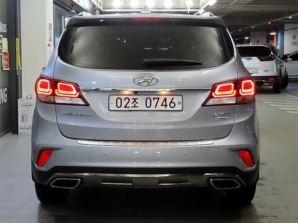 HYUNDAI Maxcruz - Vista 5