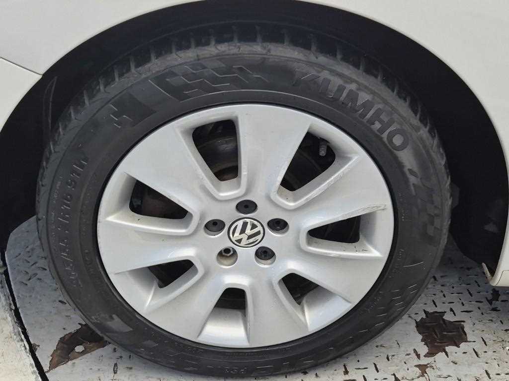 Volkswagen Beetle 2010 the color of pearl - Importación desde Corea - HF Imports Iquique - Foto 18