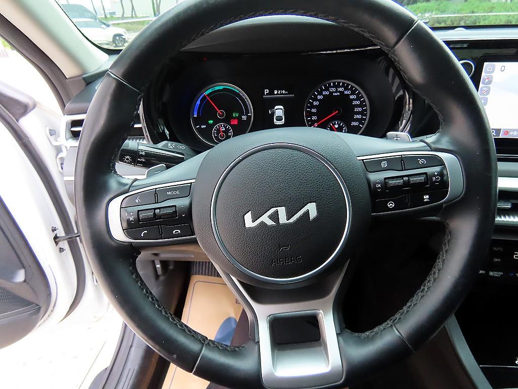 KIA K5 - Vista 8