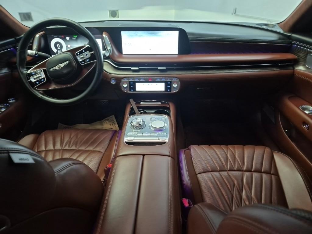 Genesis G90 - Vista 7