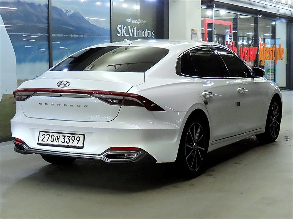 HYUNDAI Grandeur - Vista 4