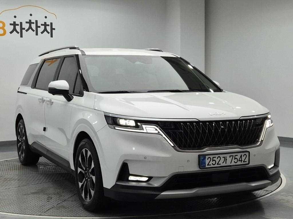 KIA Carnival - Vista 4