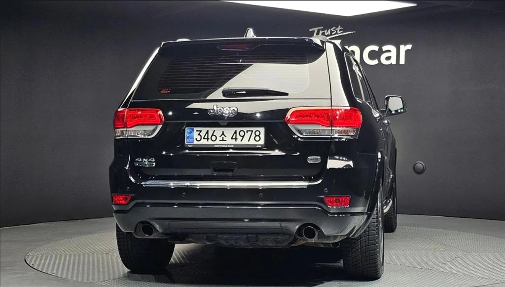 Jeep Cherokee - Vista 4