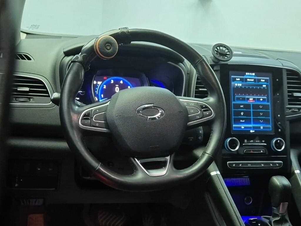 SAMSUNG QM6 - Vista 9