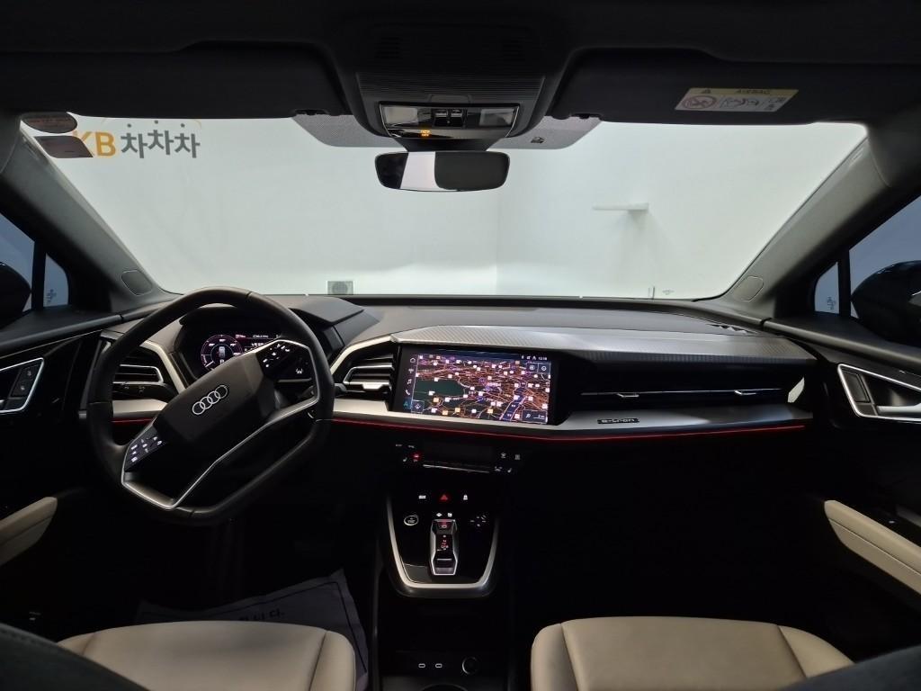 Audi Q4 - Vista 7
