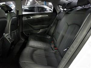 HYUNDAI Sonata - Vista 12