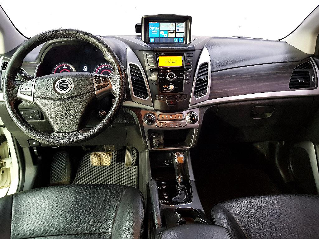 Ssangyong Korando - Vista 5