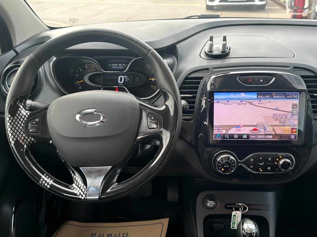 SAMSUNG QM3 - Vista 9