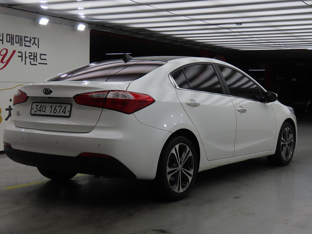 KIA K3 - Vista 4
