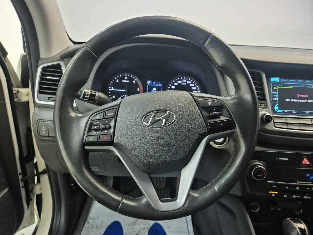HYUNDAI Tucson - Vista 9
