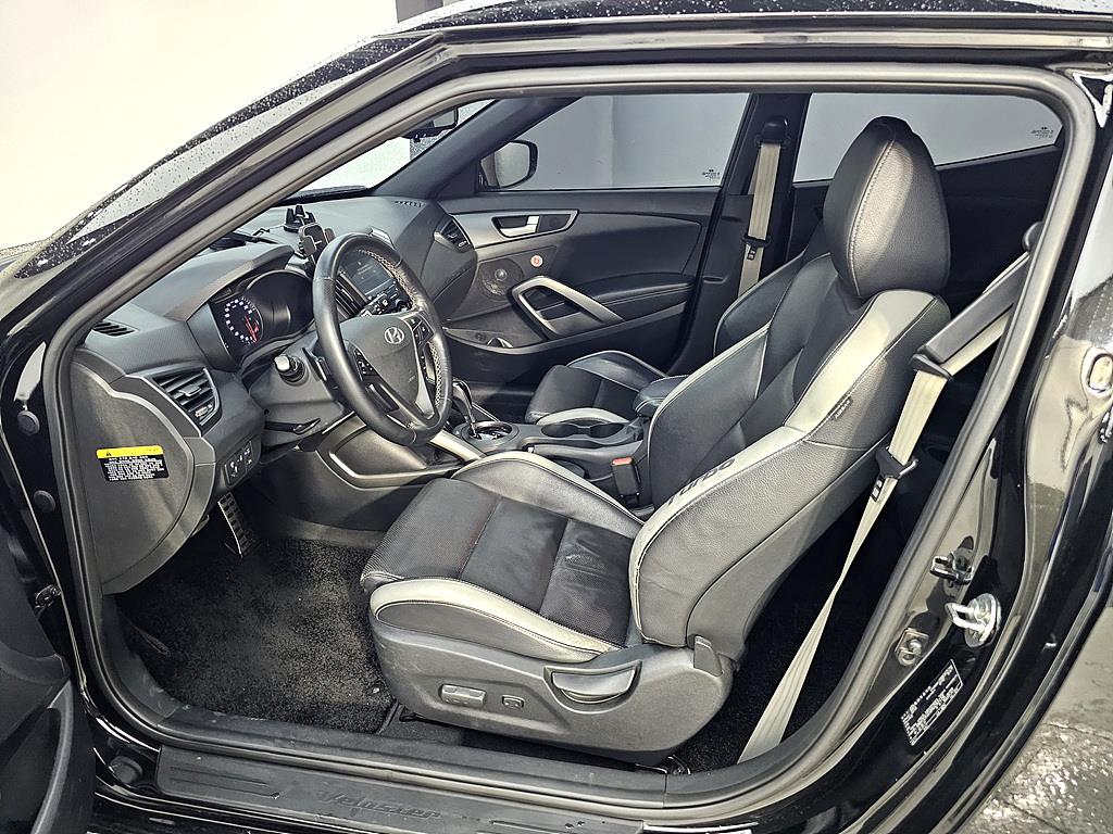 HYUNDAI Veloster - Vista 7