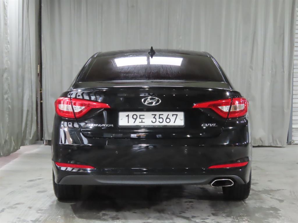 HYUNDAI Sonata - Vista 7