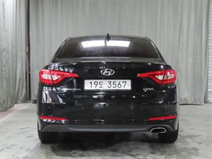HYUNDAI Sonata - Vista 8