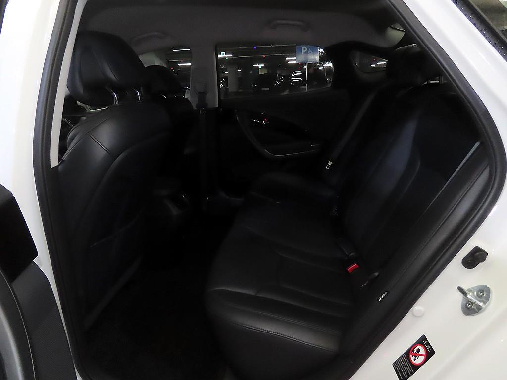 HYUNDAI Grandeur - Vista 7