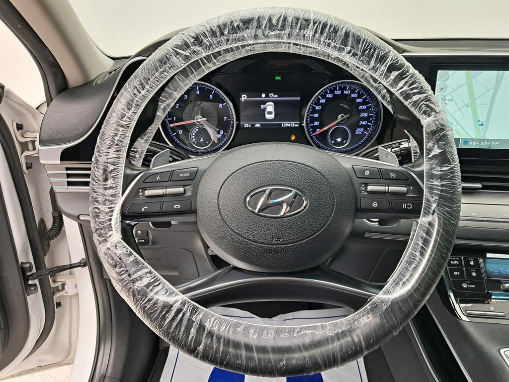 HYUNDAI Grandeur - Vista 7