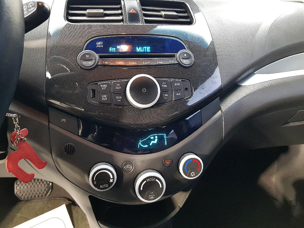 Chevrolet Spark 2012 Negro - Importación desde Corea - HF Imports Iquique - Foto 13