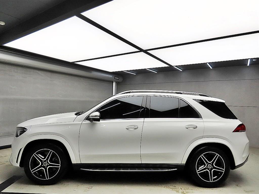 Mercedes Benz GLE Class - Vista 4