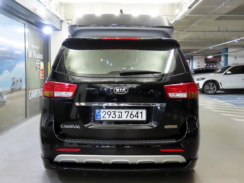 KIA Carnival - Vista 5