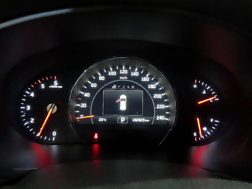 KIA Sorento - Vista 9